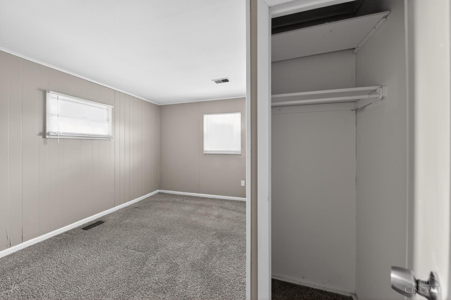 9570 Pippin Road Cincinnati, OH 45231 - Photo 20 of 30