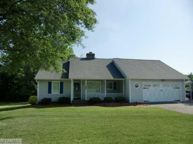 1667 Harper Road Clemmons, NC 27012 - Photo 1 of 11 Exterior Front.