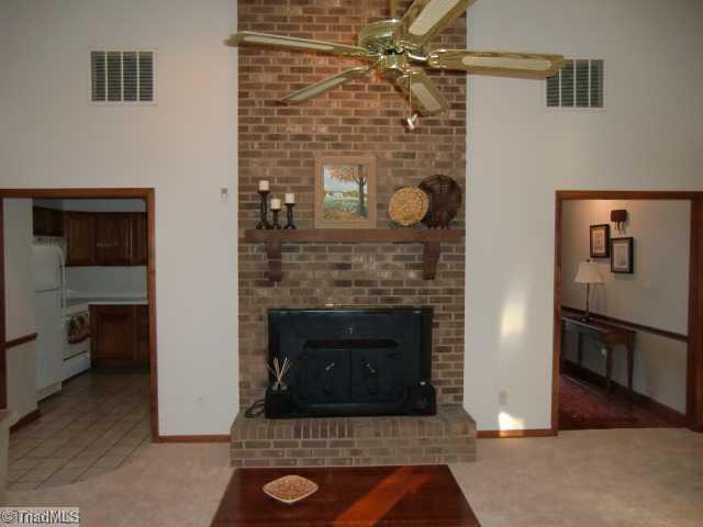 1667 Harper Road Clemmons, NC 27012 - Photo 3 of 11 Living Room.