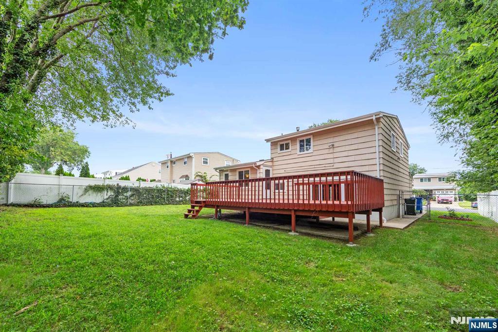 39 Hastings Road Old Bridge, NJ 08857 - Photo 5 of 44 Gallery Image 5