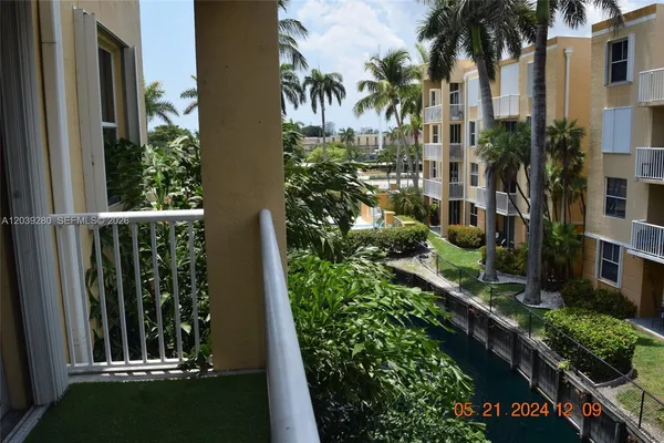 $2,000 | Dania Beach, Dania Beach, FL 33004