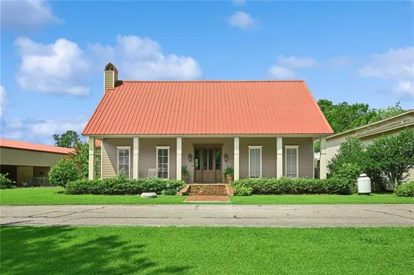 $649,900 | 31702 River Pines Drive, Springfield, LA 70462