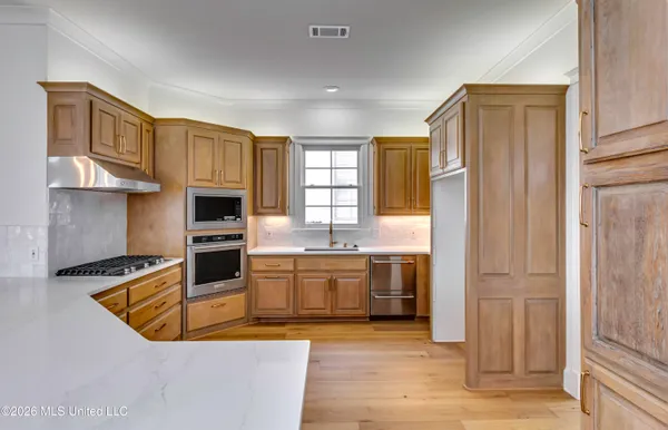 $889,900 | 1418 Windrose Drive, Brandon, MS 39047