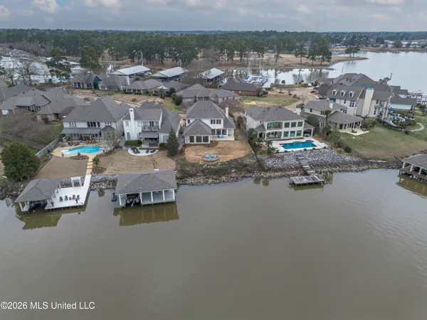 $889,900 | 1418 Windrose Drive, Brandon, MS 39047