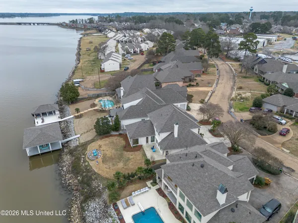$889,900 | 1418 Windrose Drive, Brandon, MS 39047