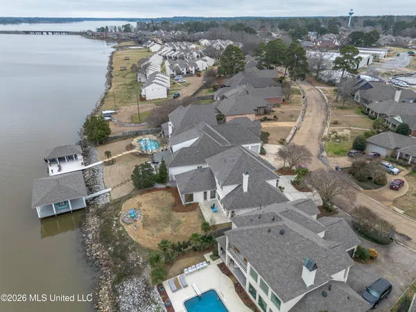 $889,900 | 1418 Windrose Drive, Brandon, MS 39047