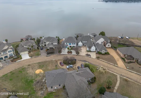 $889,900 | 1418 Windrose Drive, Brandon, MS 39047