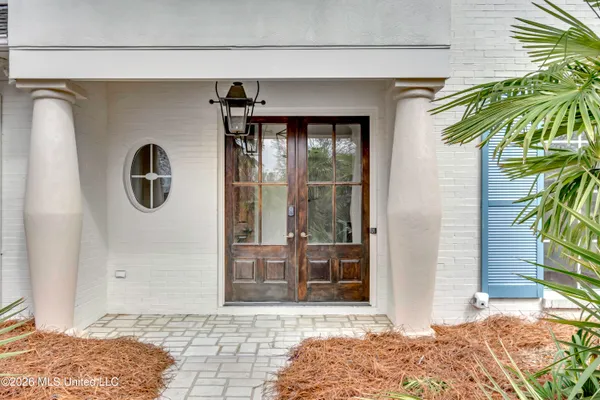 $889,900 | 1418 Windrose Drive, Brandon, MS 39047