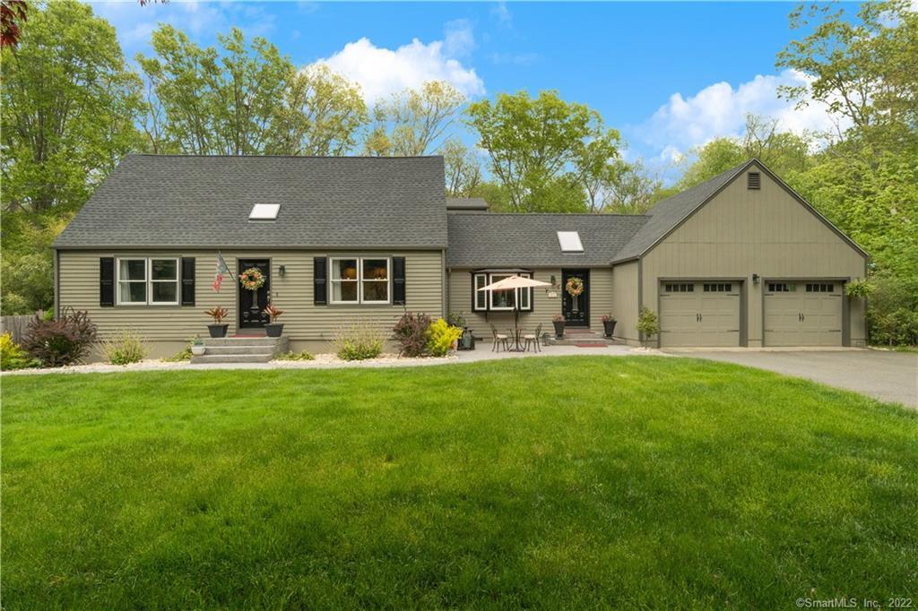 102 Browns Lane, Old Lyme, CT 06371 Compass