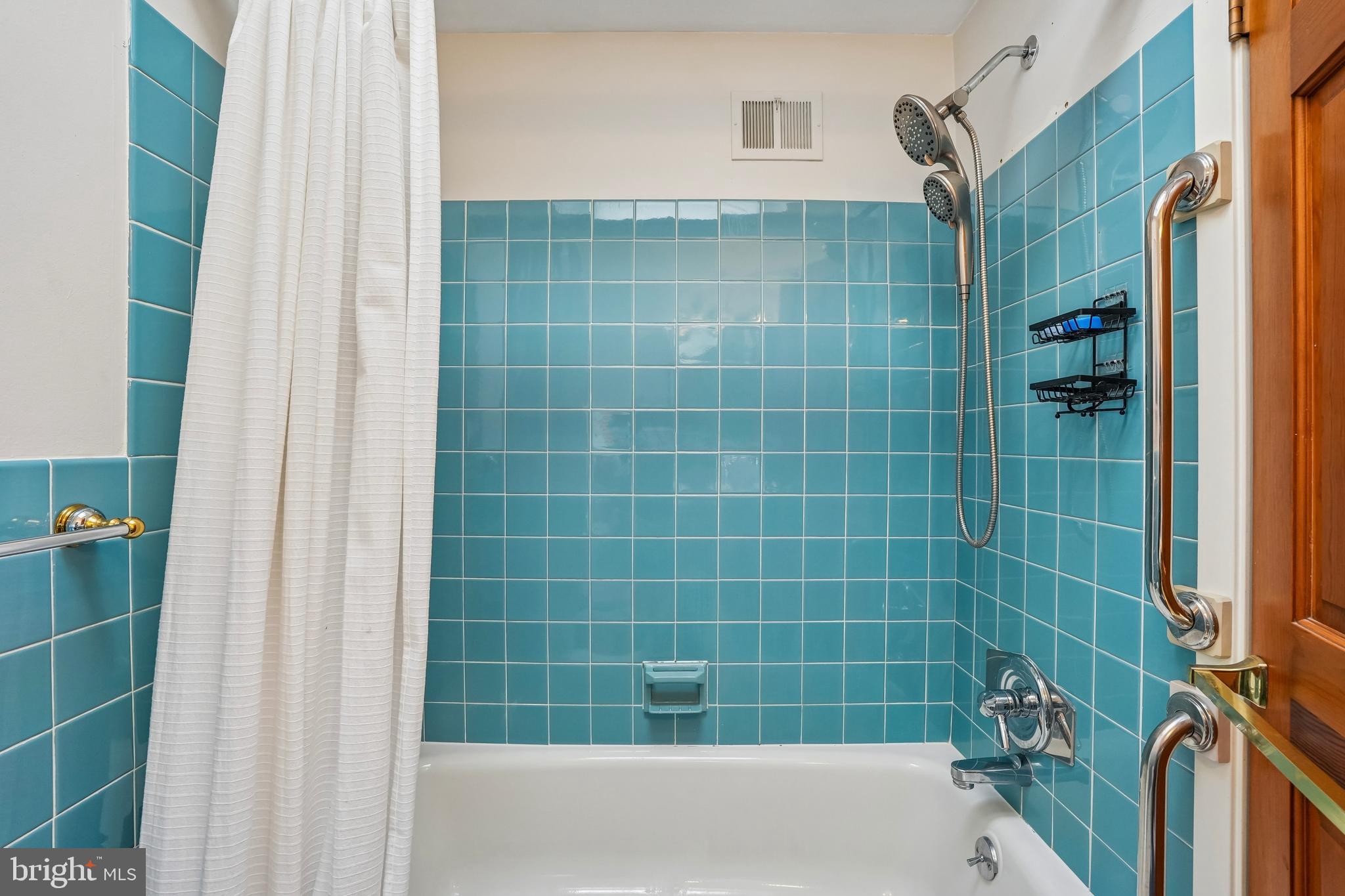 12632 Ramer Road Philadelphia, PA 19154 - Photo 21 of 34 Gallery Image 21