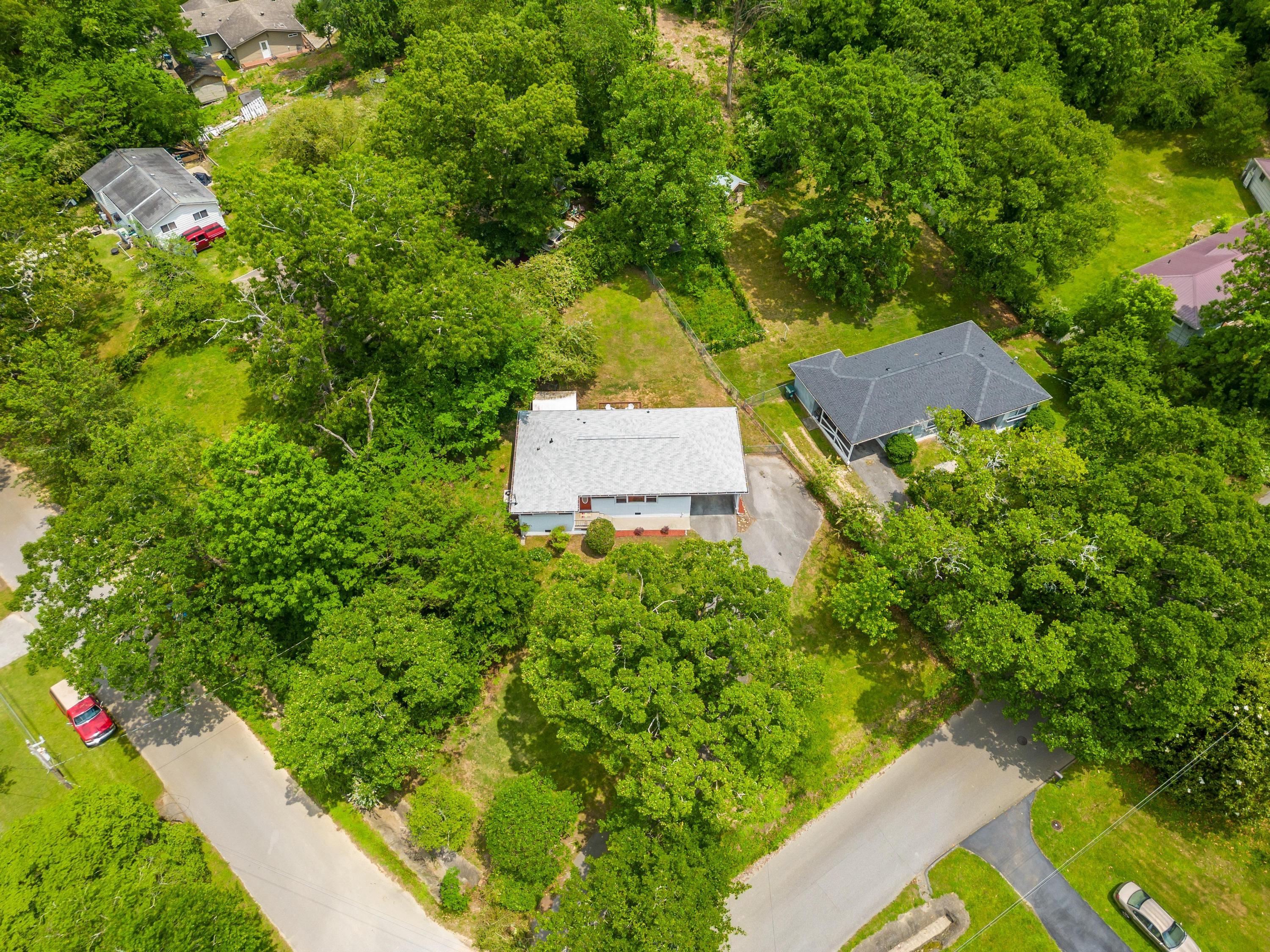 603 Intermont Road Chattanooga, TN 37415 - Photo 15 of 35 2023_05_May_603_Intermont_Rd_0014