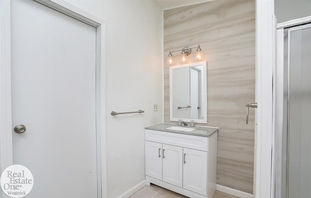 5191 Taft Road Algonac, MI 48001 - Photo 10 of 19 Bathroom vanity