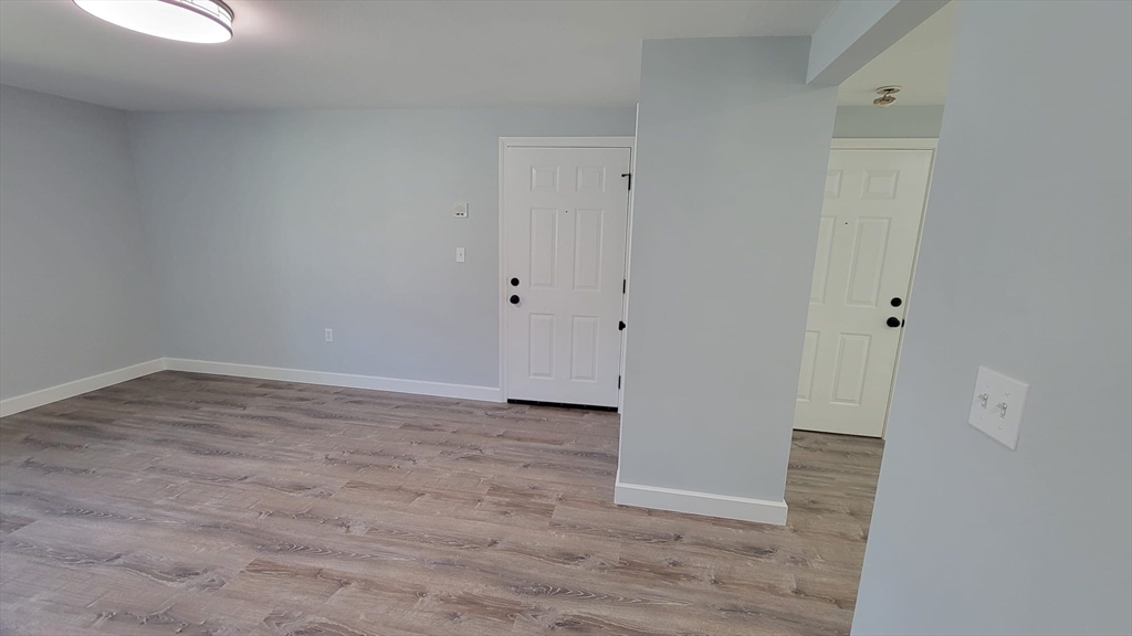5 Lenox Street, Unit 4 Lowell, MA 01852 - Photo 33 of 34