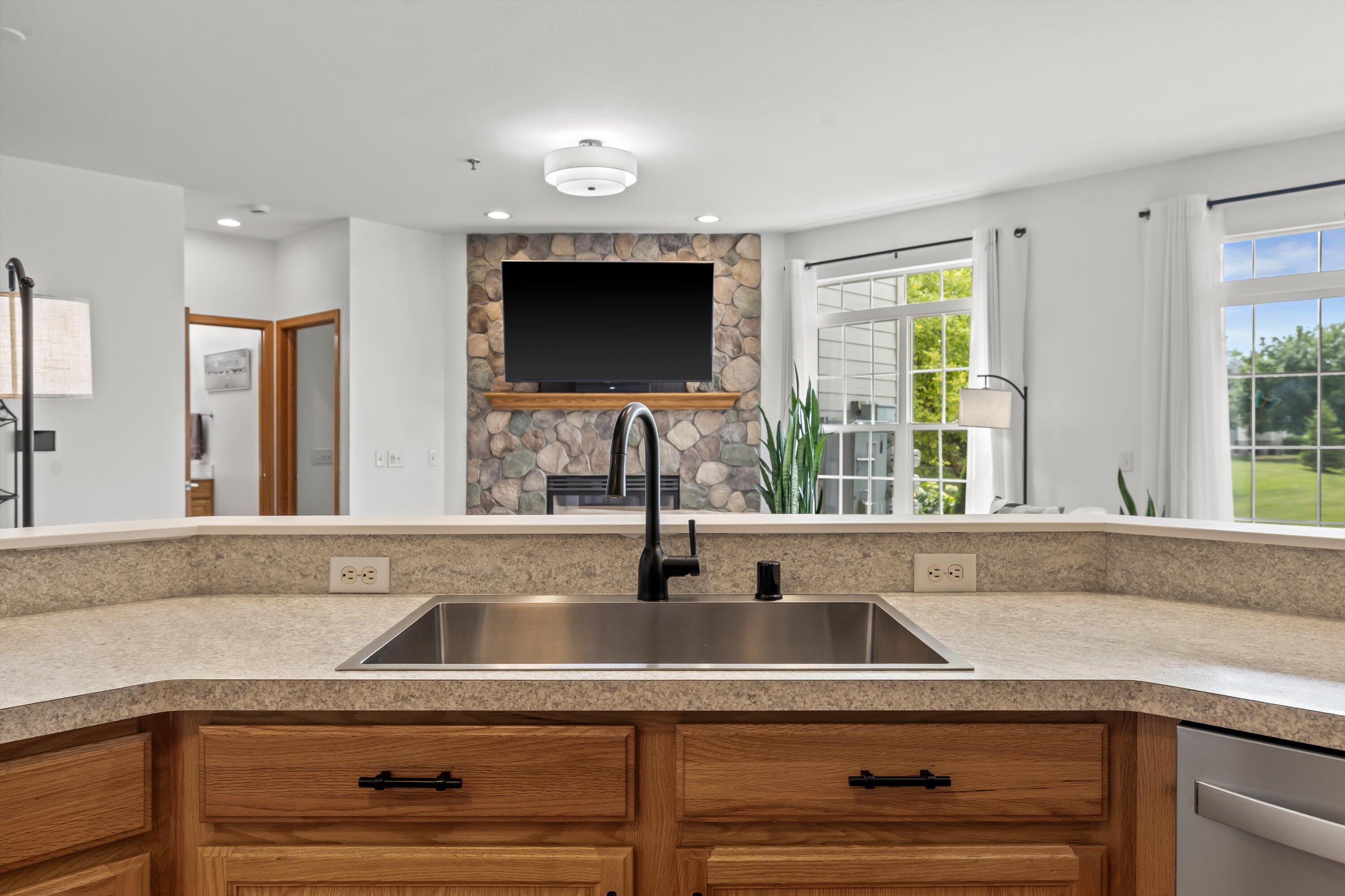 6300 44th Street, Unit 125 Somers, WI 53144 - Photo 14 of 40 Kitchen