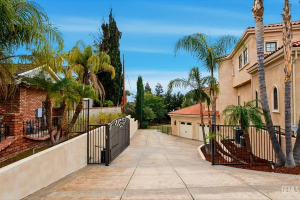 $1,875,000 | Undisclosed Address, Bakersfield, CA 93306