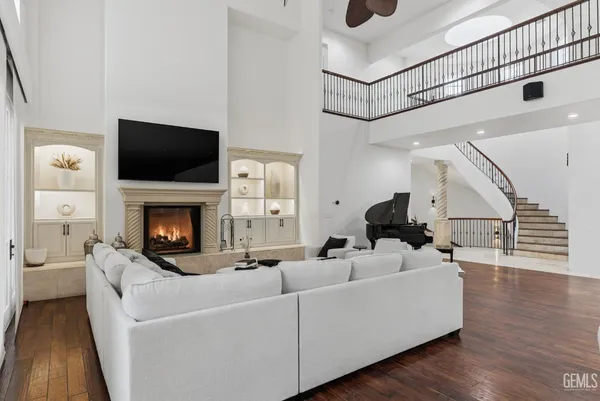 $1,875,000 | Undisclosed Address, Bakersfield, CA 93306