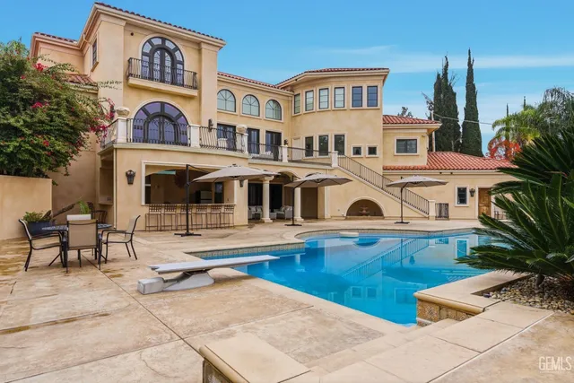 $1,975,000 | Undisclosed Address, Bakersfield, CA 93306