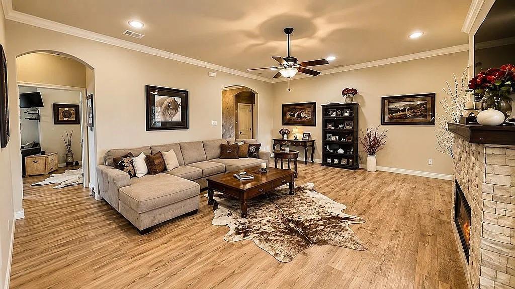 8850 Old Agnes Road Poolville, TX 76487 - Photo 7 of 34 Gallery Image 7