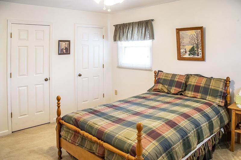 1704 Millbridge Road Salem, VA 24153 - Photo 33 of 47 IMG_8309efb