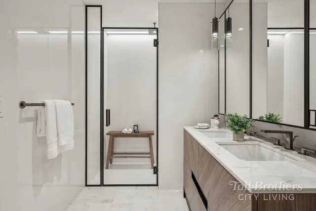 $2,170,000 | 218 West 103rd Street, Unit 7C | Upper West Side