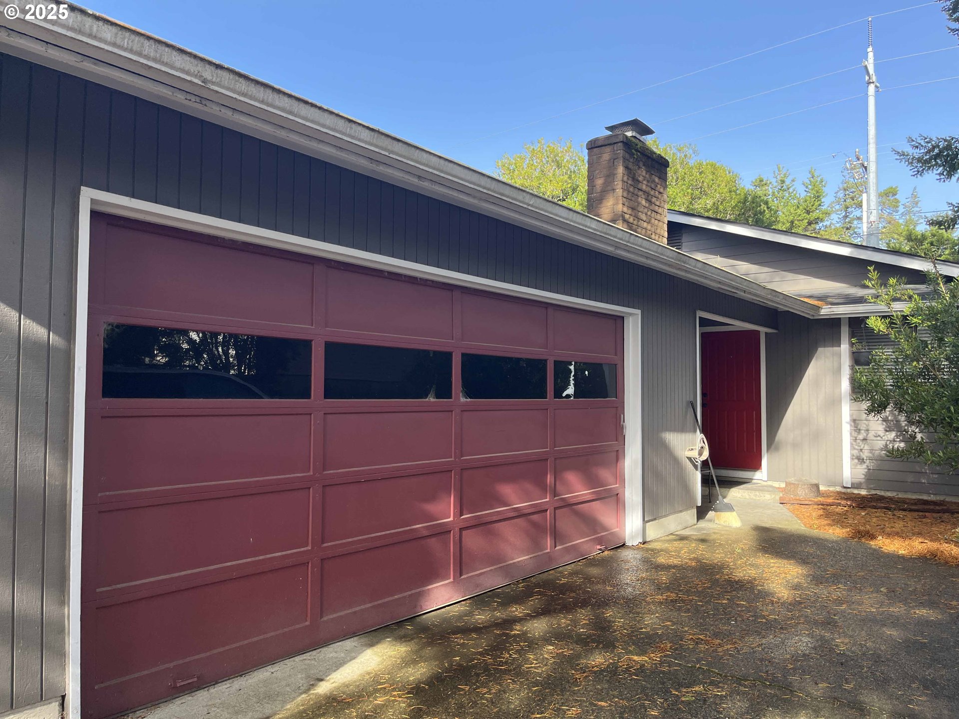 2215 24th Street Florence, OR 97439 - Photo 3 of 31 a view of a door of the house