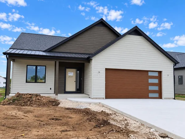 $555,450 | 838 Stanton Way, Saukville, WI 53080