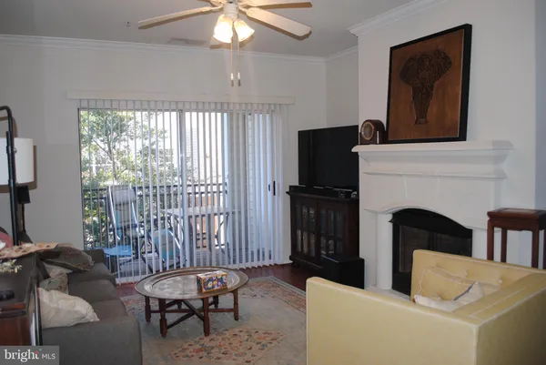 $2,450 | 12913 Centre Park Circle, Unit 207, Herndon, VA 20171