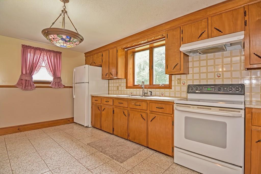 73 Eleanor Road Raynham, MA 02767 - Photo 29 of 42 Gallery Image 29