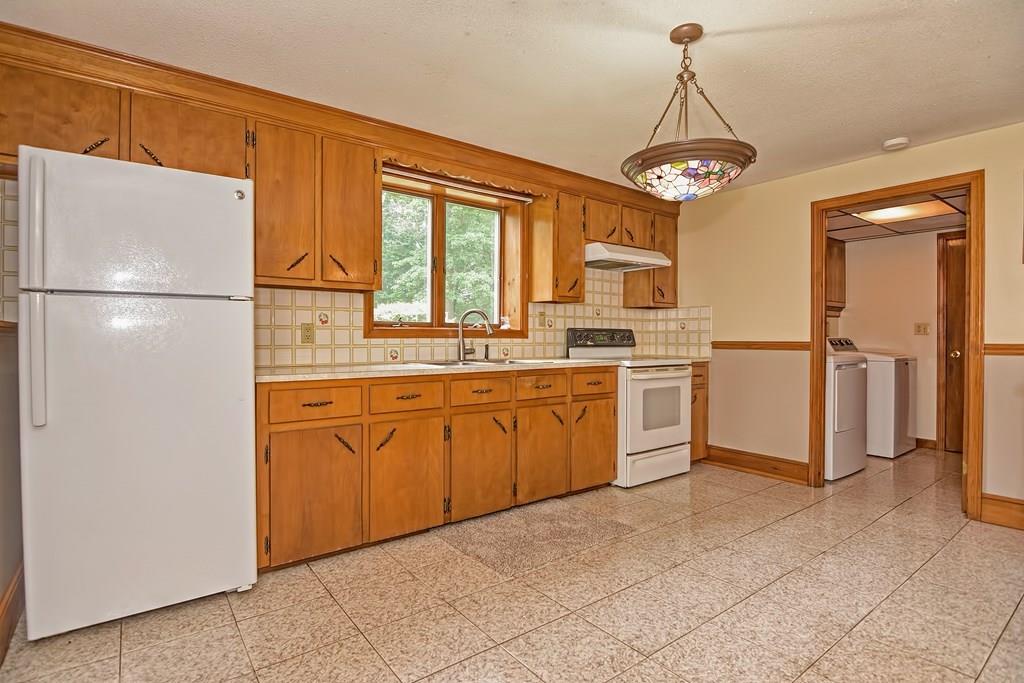 73 Eleanor Road Raynham, MA 02767 - Photo 32 of 42 Gallery Image 32