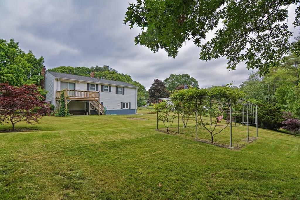 73 Eleanor Road Raynham, MA 02767 - Photo 7 of 42 Gallery Image 7
