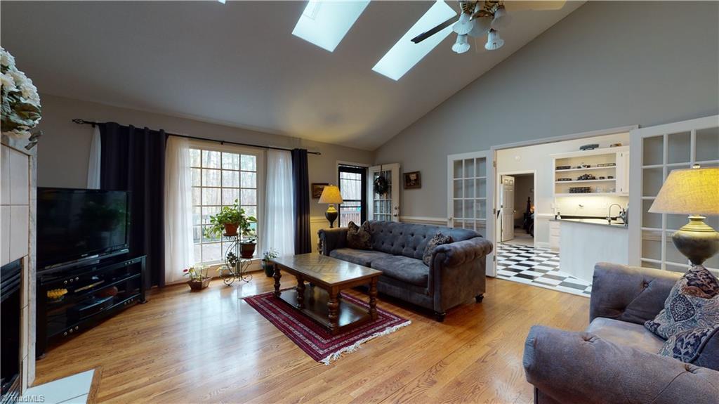 Gallery Image 7