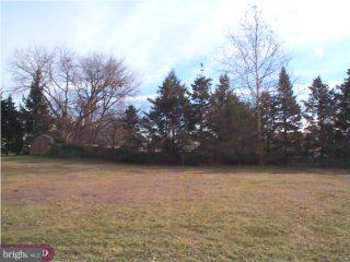 754 Stephen Road Warminster, PA 18974 - Photo 2 of 5 Gallery Image 2