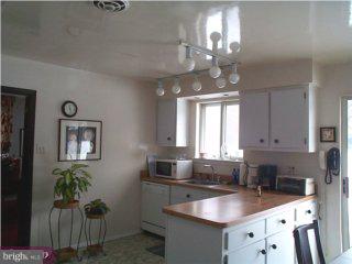 754 Stephen Road Warminster, PA 18974 - Photo 3 of 5 Gallery Image 3