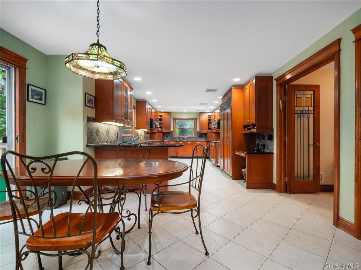 10 Rockingham Road Spring Valley, NY 10977 - Photo 12 of 48