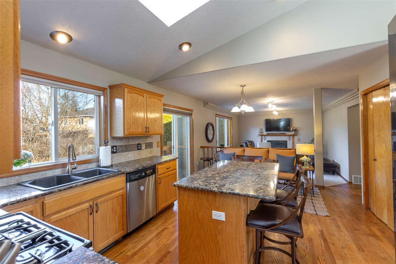 15529 North Lloyd Road Mead, WA 99021 - Photo 4 of 20