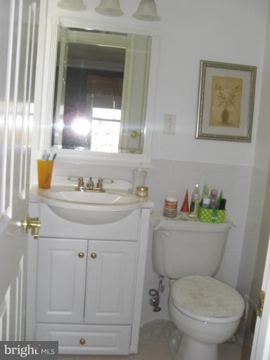 10222 Royal Road Silver Spring, MD 20903 - Photo 6 of 9 Bath (Master)