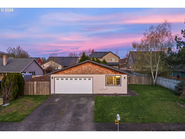 $420,000 | 163 Indian Oak Court, Molalla, OR 97038