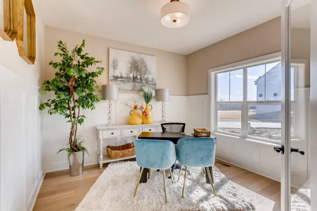 $900,000 | 4310 Deere Trail, Chaska, MN 55318