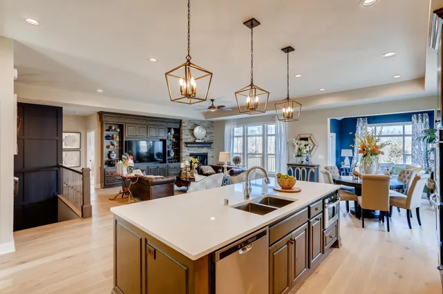 $900,000 | 4310 Deere Trail, Chaska, MN 55318