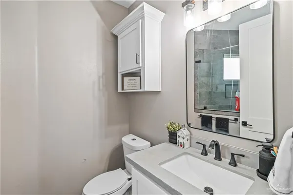 $288,000 | 801 North Buxton Avenue, Edinburg, TX 78541