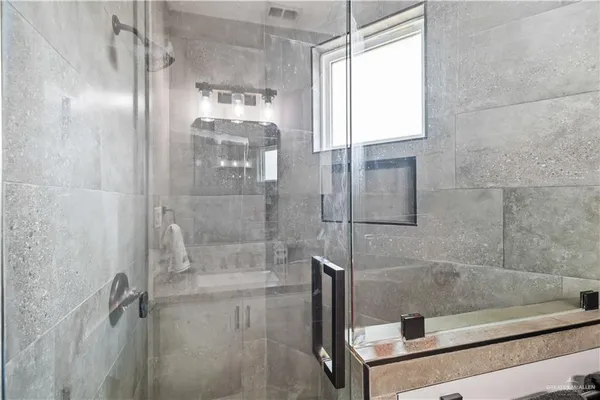 $288,000 | 801 North Buxton Avenue, Edinburg, TX 78541