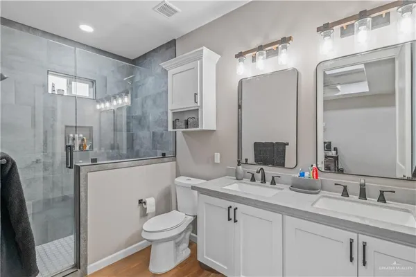 $288,000 | 801 North Buxton Avenue, Edinburg, TX 78541