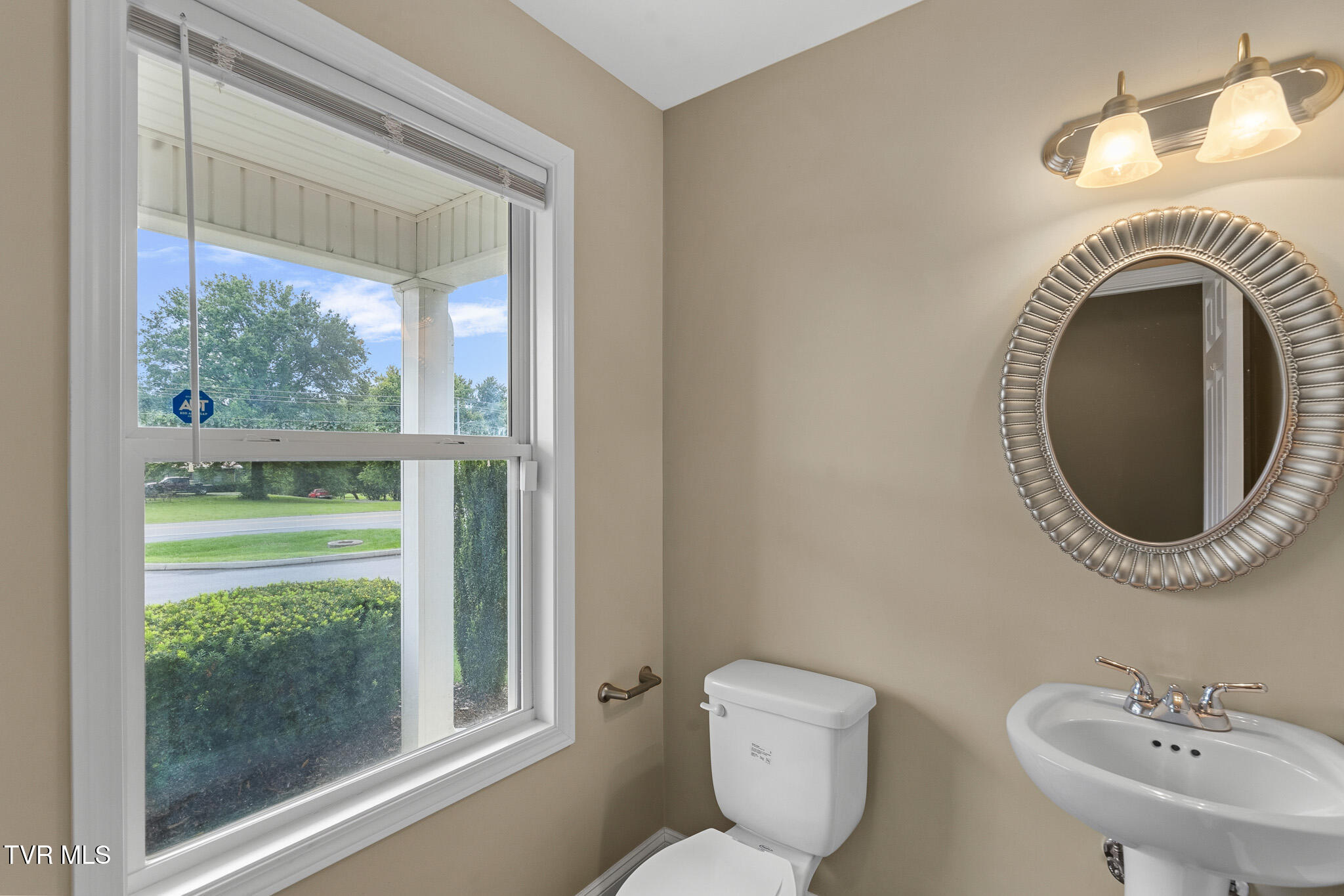 2927 Watauga Road, Unit 7 Johnson City, TN 37601 - Photo 3 of 16 Watauga u37 1