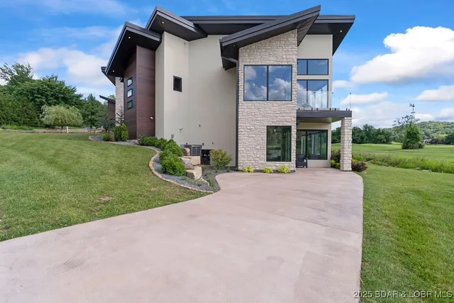 $3,600,000 | 117 Lost Spike Court, Camdenton, MO 65020