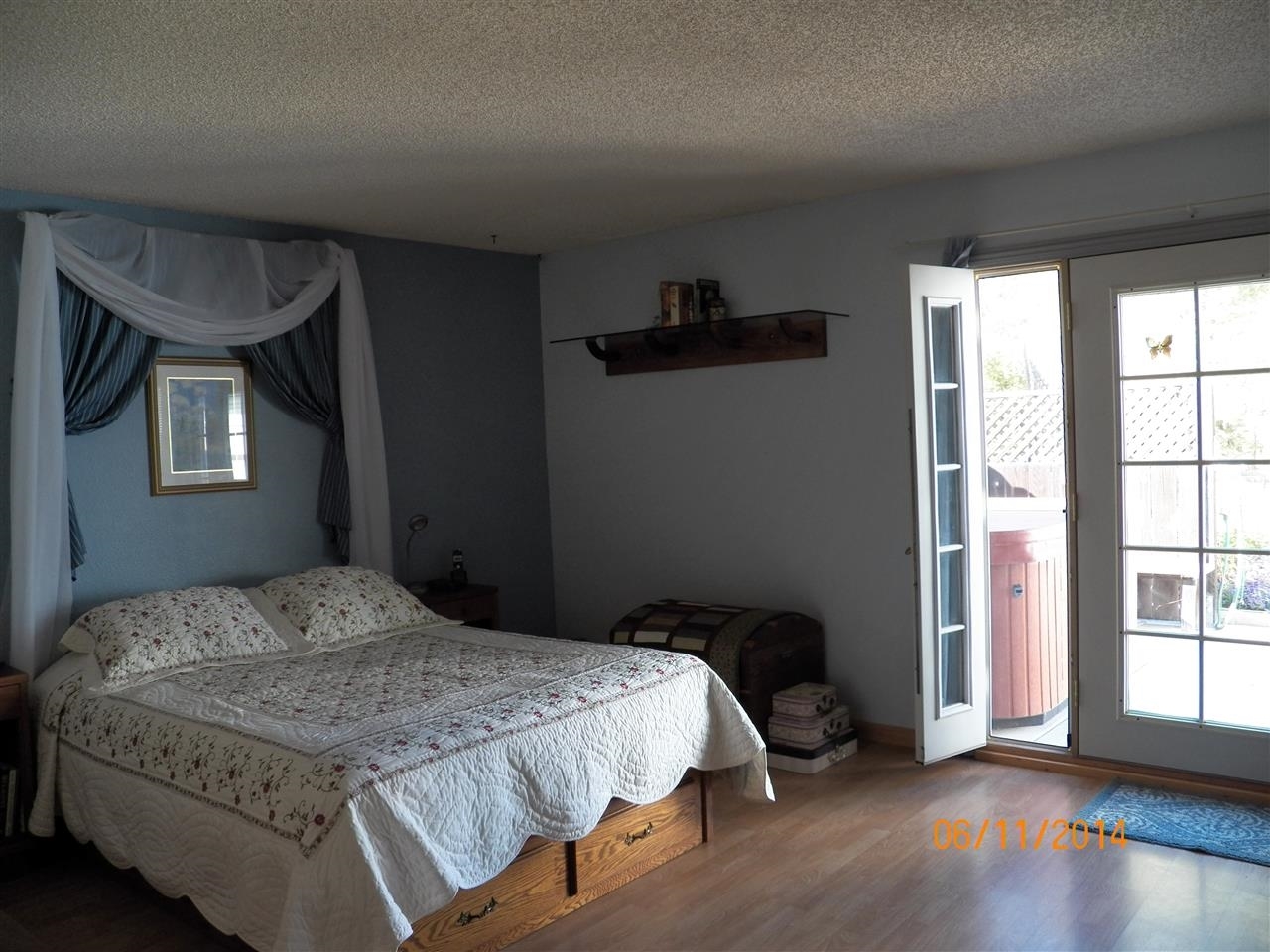 24952 Pappas Road Ramona, CA 92065 - Photo 10 of 21 With beautiful french door leading out to patio with nice jucuzzi that does convey!!