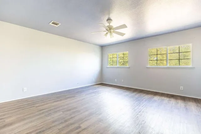 $2,799 | 1422 Meadow Parkway, San Marcos, TX 78666