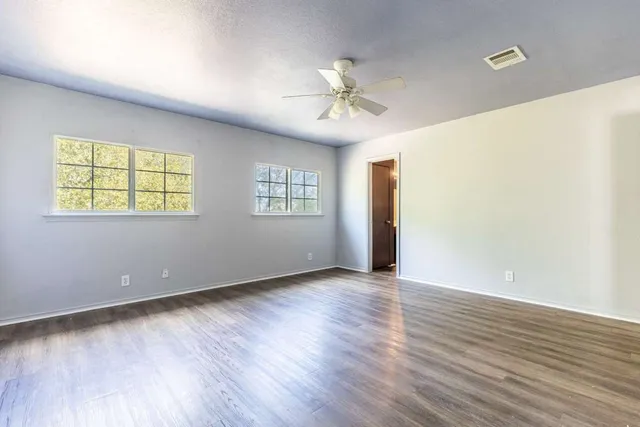 $2,799 | 1422 Meadow Parkway, San Marcos, TX 78666