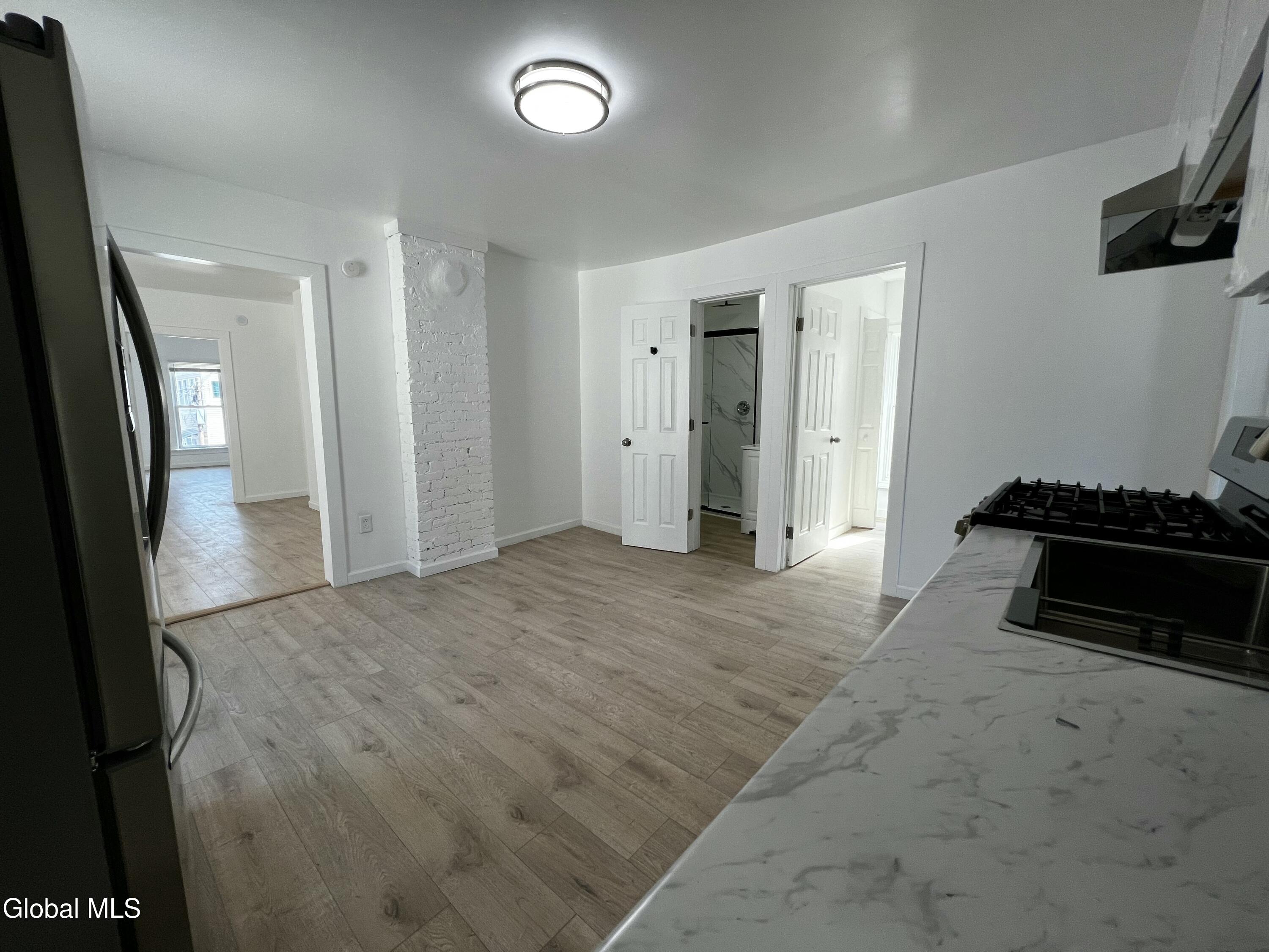 21 Grove Place, Unit 2 Schenectady, NY 12307 - Photo 11 of 27 IMG_0944