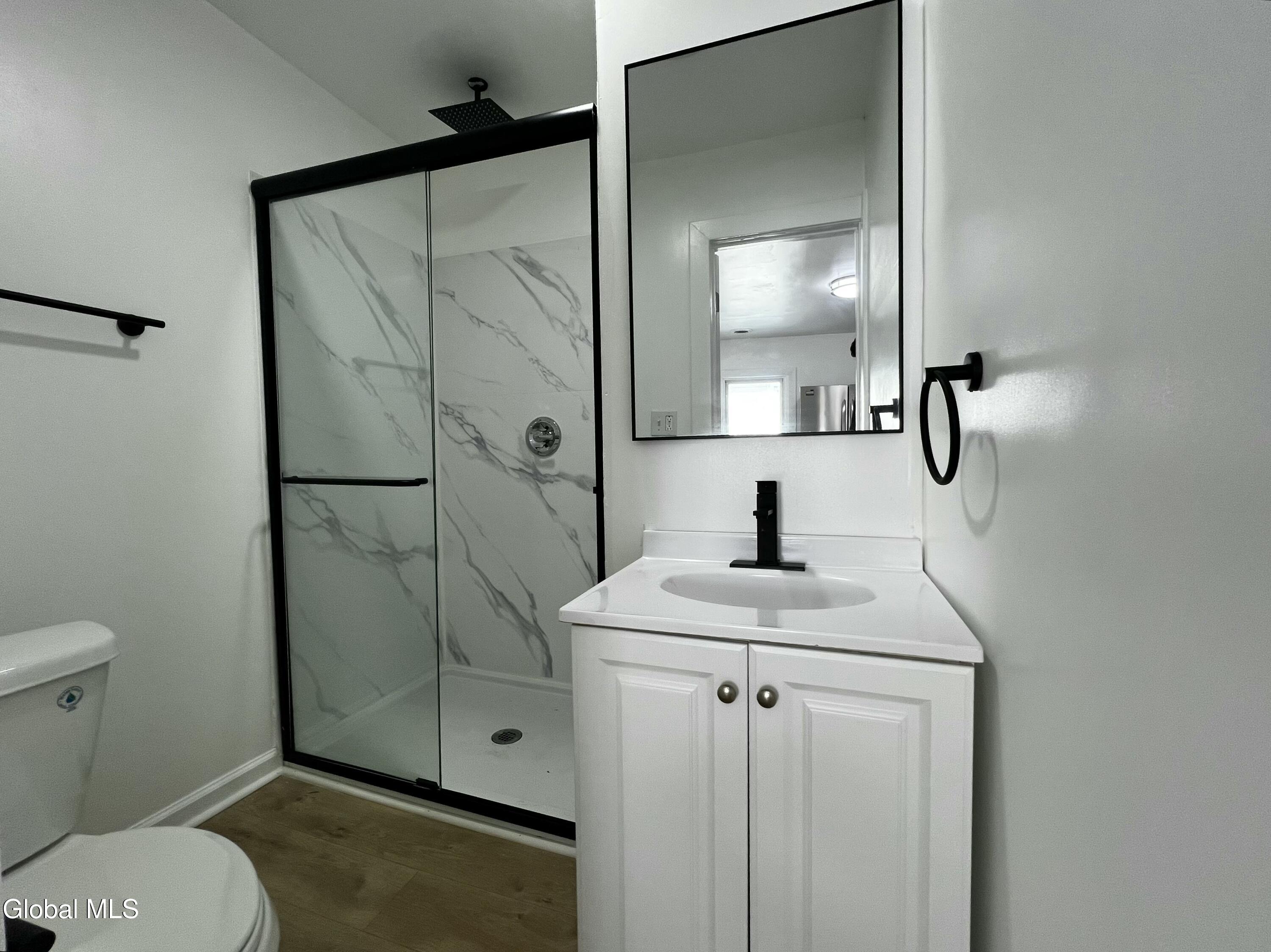 21 Grove Place, Unit 2 Schenectady, NY 12307 - Photo 15 of 27 IMG_0949