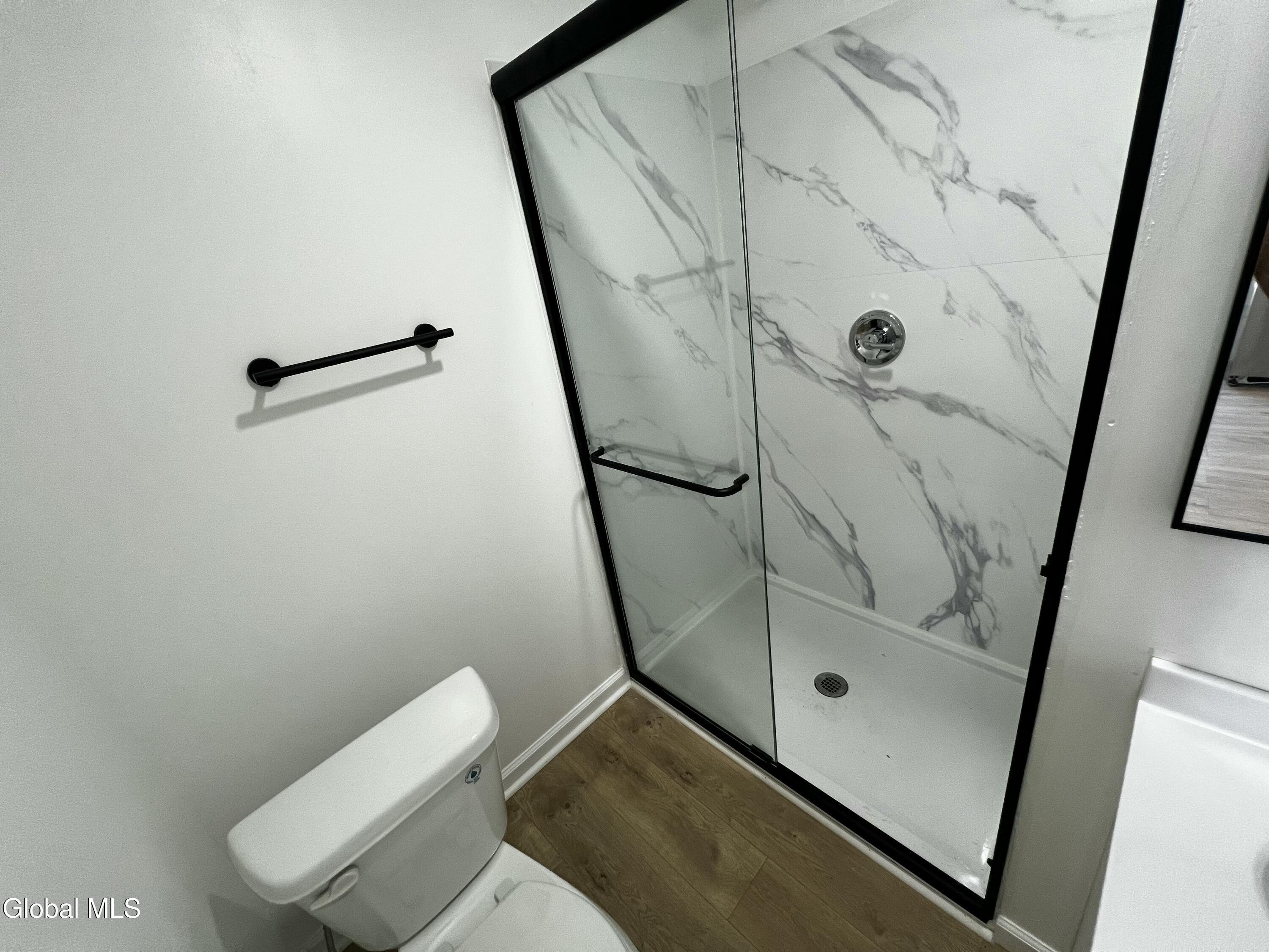 21 Grove Place, Unit 2 Schenectady, NY 12307 - Photo 16 of 27 IMG_0950